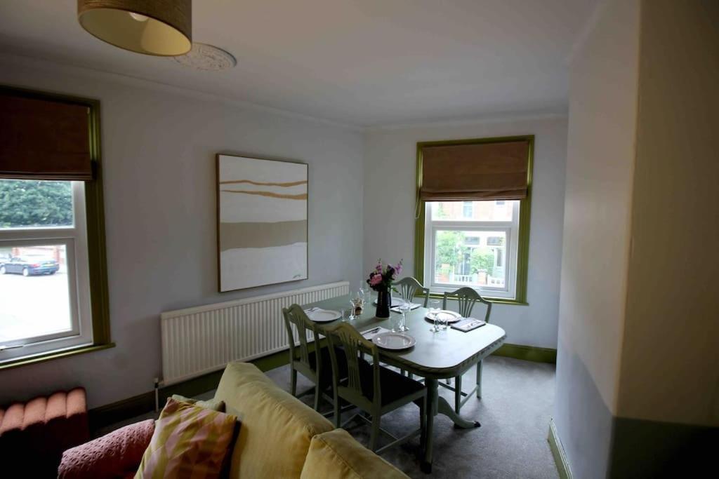 Lincoln Apartment Freshly Renovated Common Views Burton  Dış mekan fotoğraf